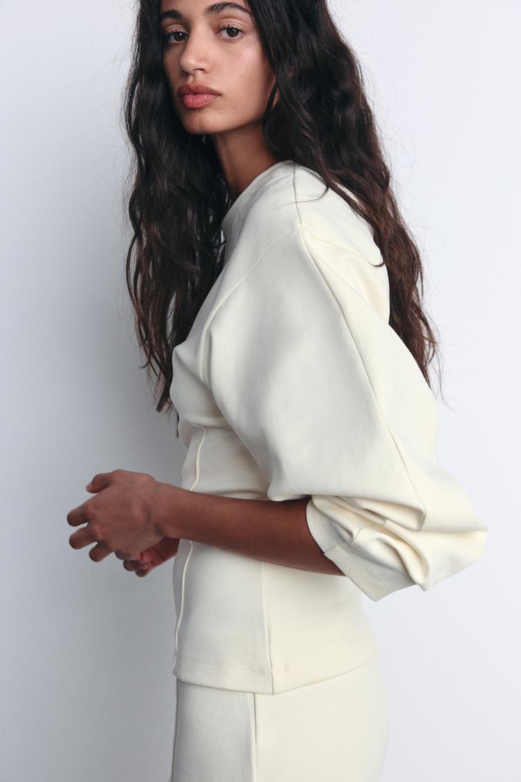 Tailored Essential Top