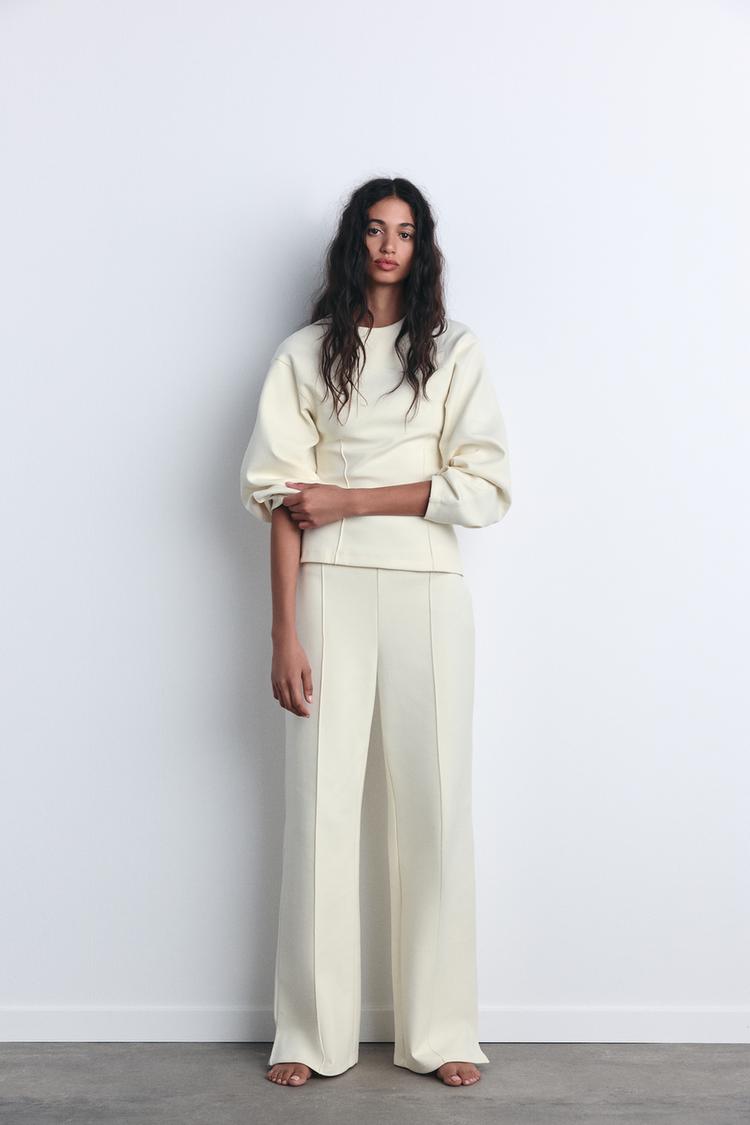 Tailored Essential Top