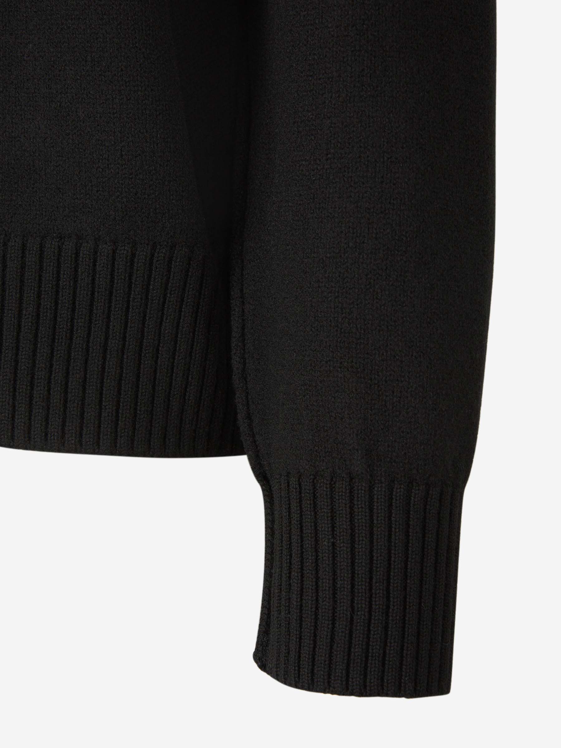 AMP - HEART LOGO SWEATER