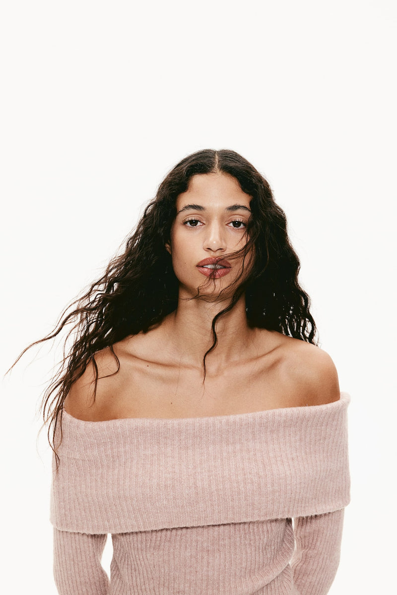 Refined Off-shoulder sweater
