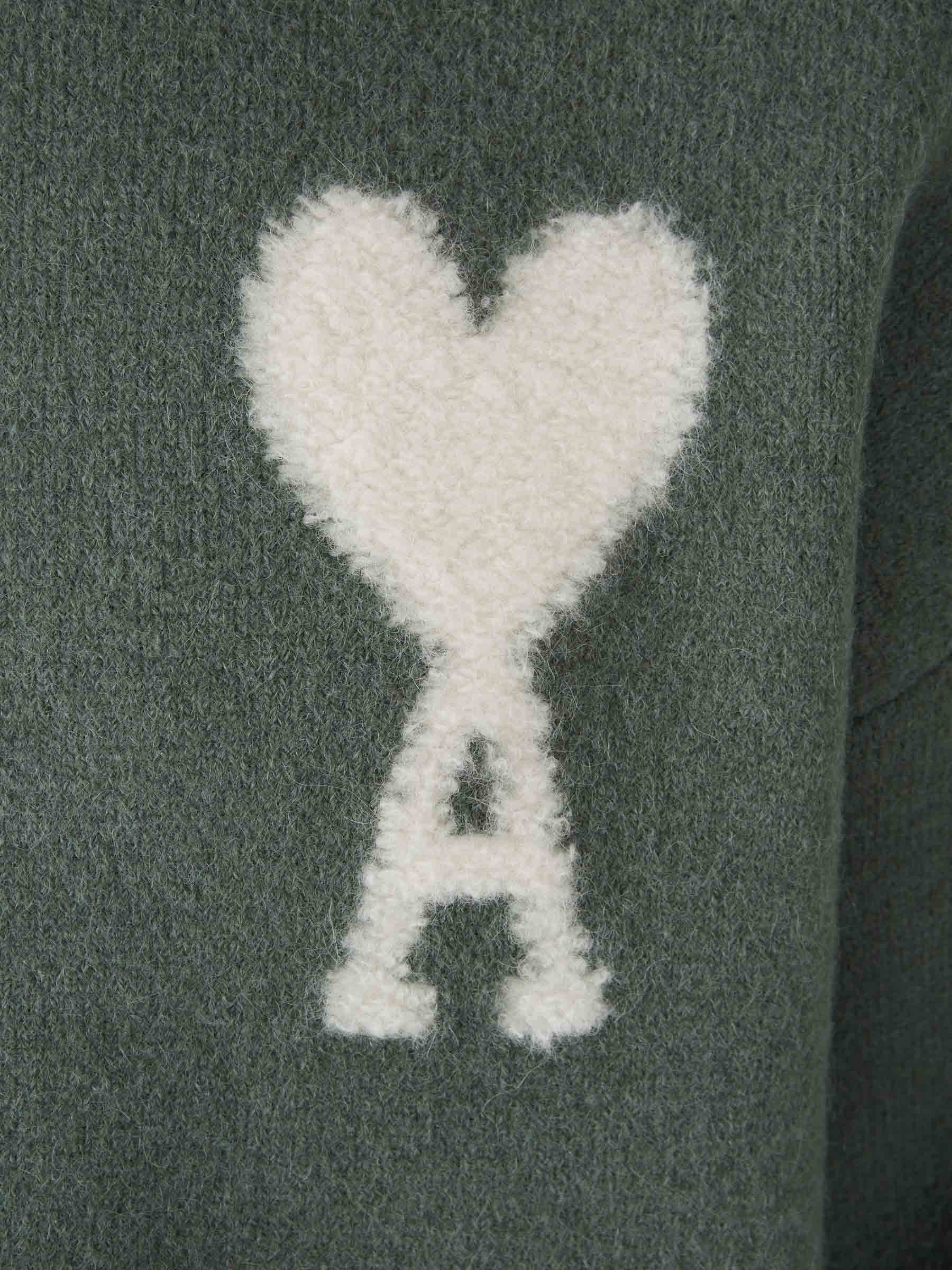 AMP - HEART LOGO SWEATER