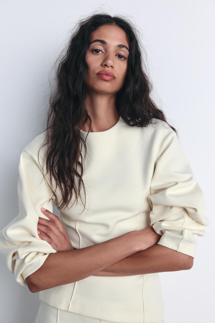 Tailored Essential Top